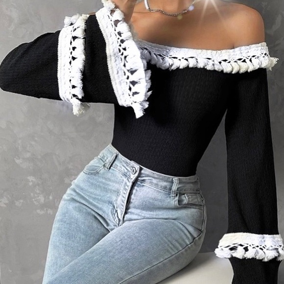 Off the Shoulder Flounce Style Sleeves - Picture 15 of 16